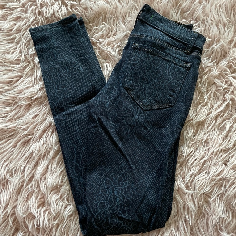 J Brand Black Floral Skinny Jean Size 25